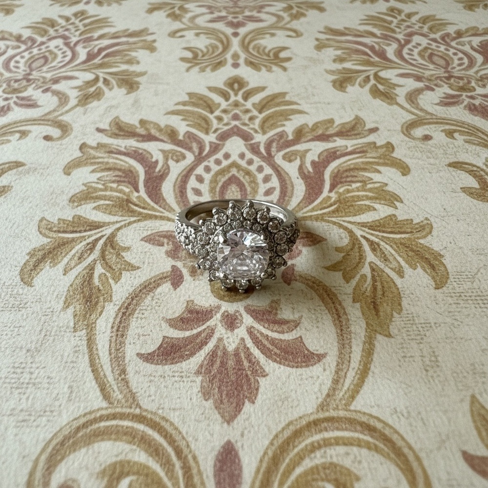 Cocktail Ring size 7.5 Silver Mossanite​​​ - Picture 4 of 5